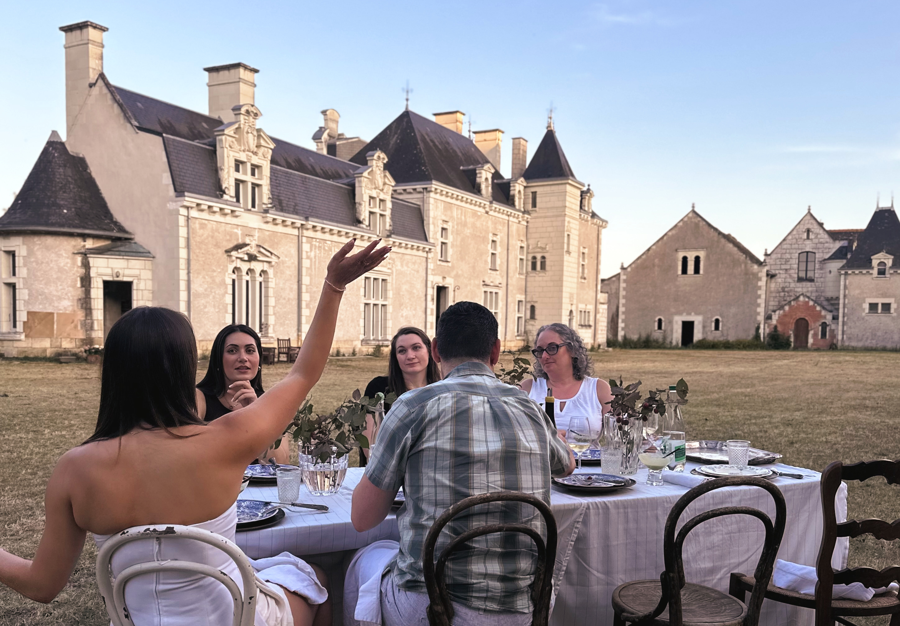 dinner guests Chateau de Belebat